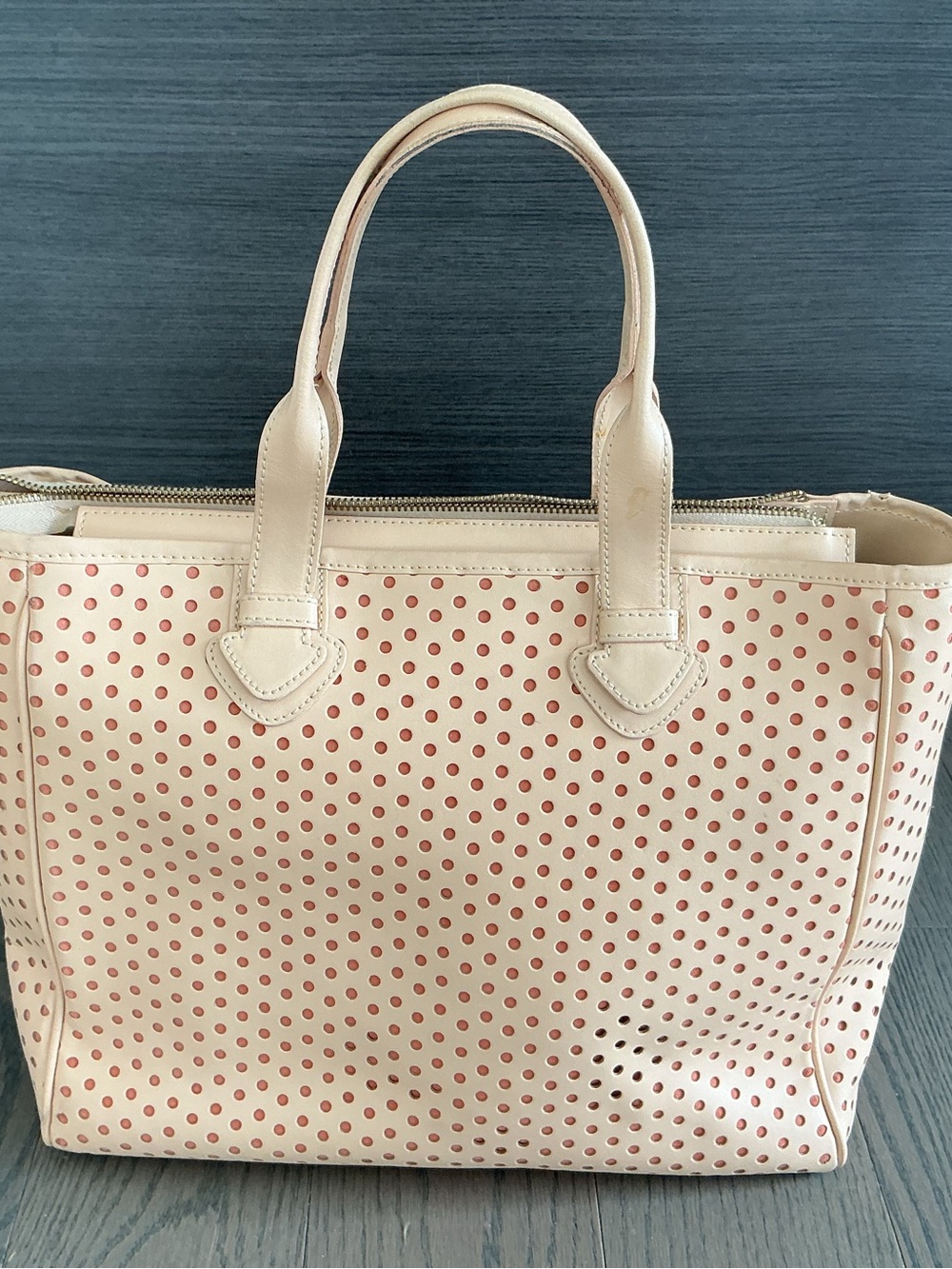 Alberta Di Canio Beige Tote with Pink Underlay